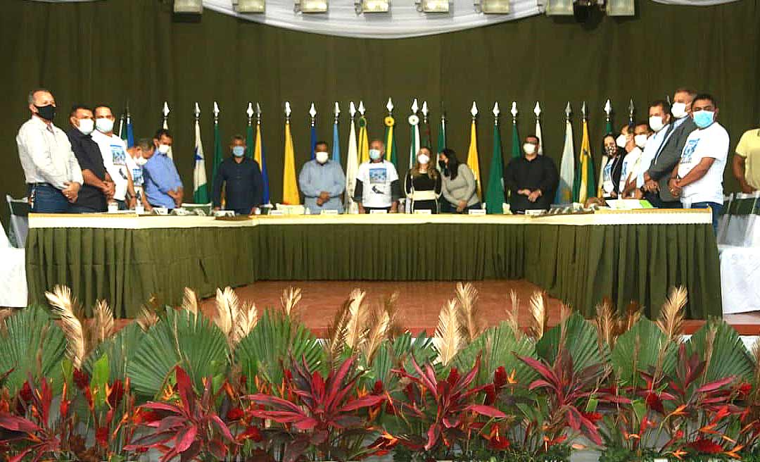 Gladson Cameli não acompanha agenda da AMAC para evitar “politização”