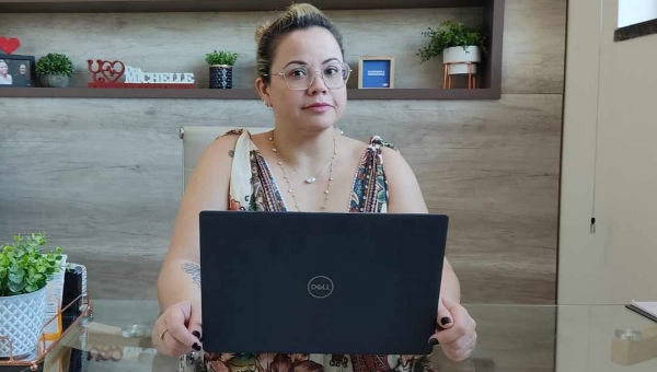 “Não confio na atual gestão. É preciso olhar bem esse projeto da redução tarifária para saber quem eles querem de fato beneficiar”, alerta vereadora Michelle Melo