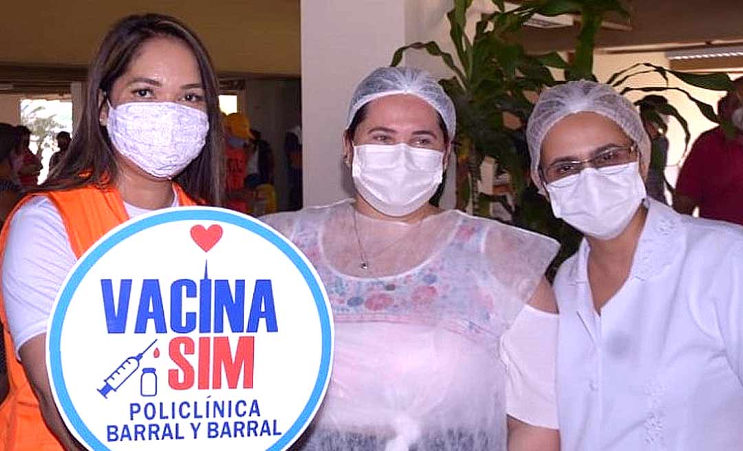 Vice-prefeita de Rio Branco, Marfisa Galvão é vacinada contra a covid-19 no Barral Y Barral