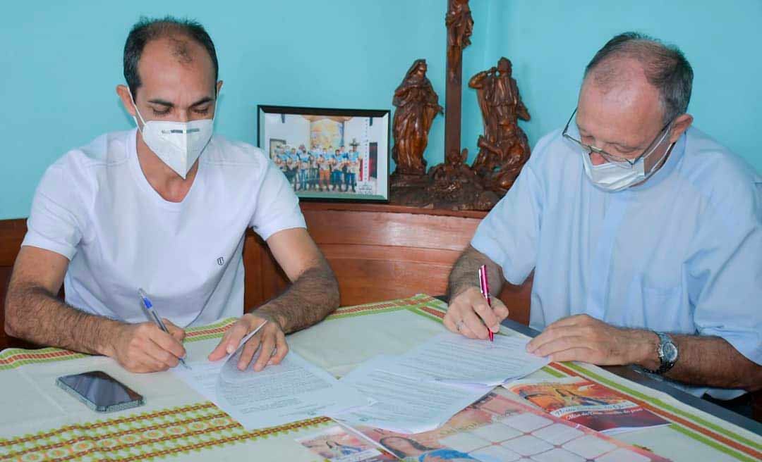 Prefeitura de Cruzeiro do Sul garante apoio para realização do Novenário de Nossa Senhora Glória