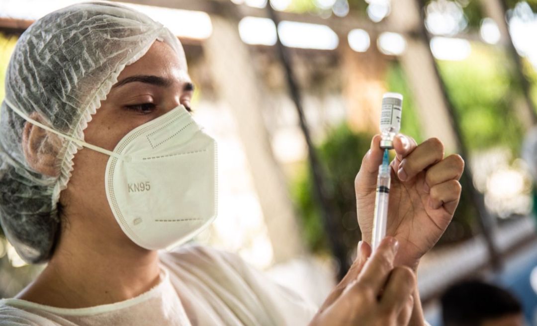 Prefeitura está há dois dias sem divulgar idade e locais de vacinação