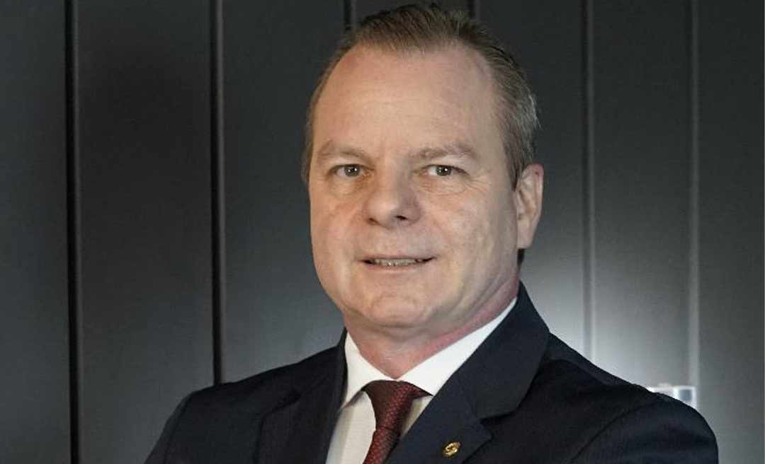 Pedro Longo parabeniza deputados por trabalho durante 1º semestre de 2021 e destaca projetos de sua autoria