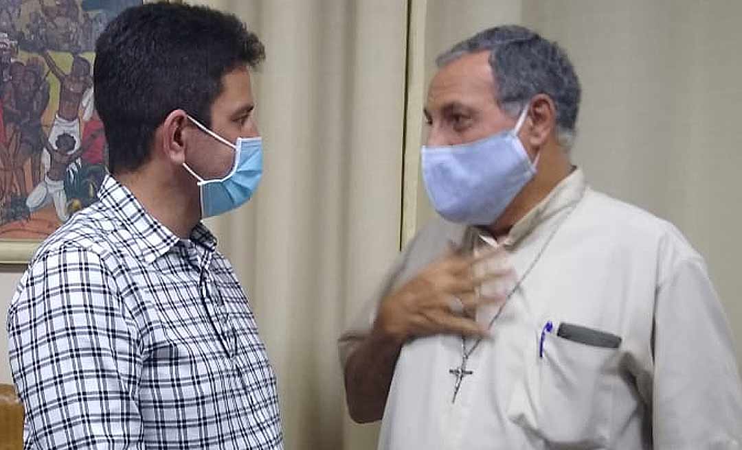 Em reunião com Cameli, Dom Joaquim cobra retorno de repasse à Souza Araújo