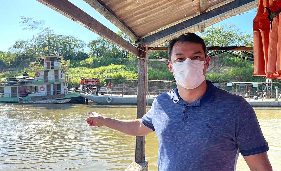 Roberto Duarte cobra Governo por falta de combustível na balsa de Rodrigues Alves