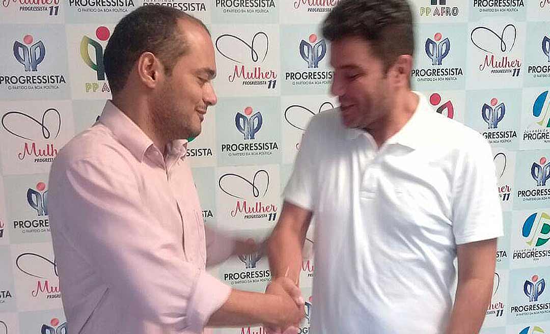 Gladson demite Rondiney Dourado, um dos defensores do governo nas redes sociais