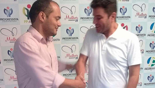 Gladson demite Rondiney Dourado, um dos defensores do governo nas redes sociais