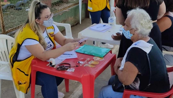 Vereadora Michelle Melo leva gabinete itinerante ao bairro Jorge Lavocat