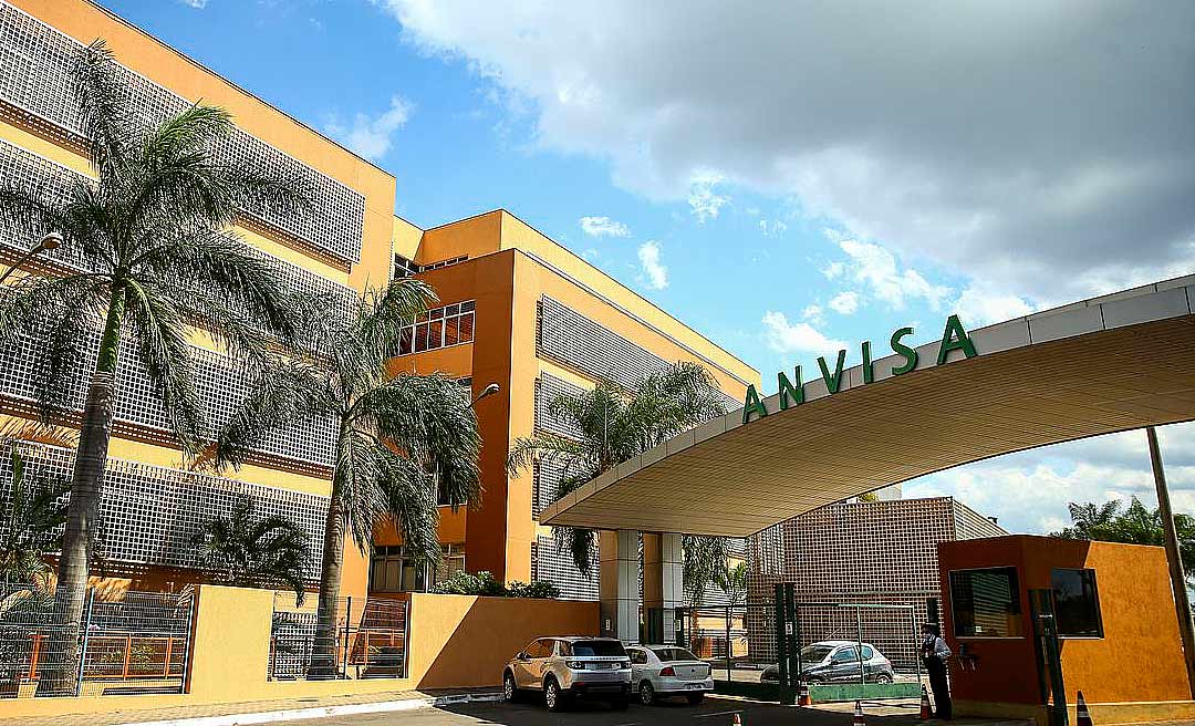 Anvisa alerta sobre casos raros de síndrome de Guillain-Barré após vacinação contra covid-19