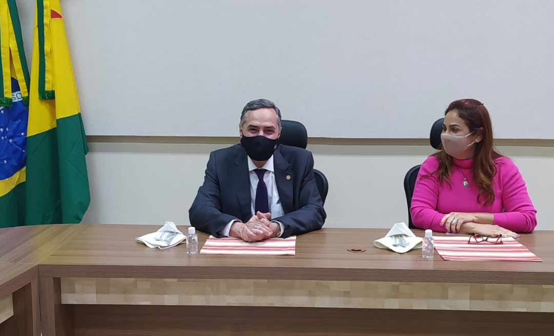 Corte da Justiça acreana recebe ministro do Supremo Tribunal Federal, Luís Roberto Barroso