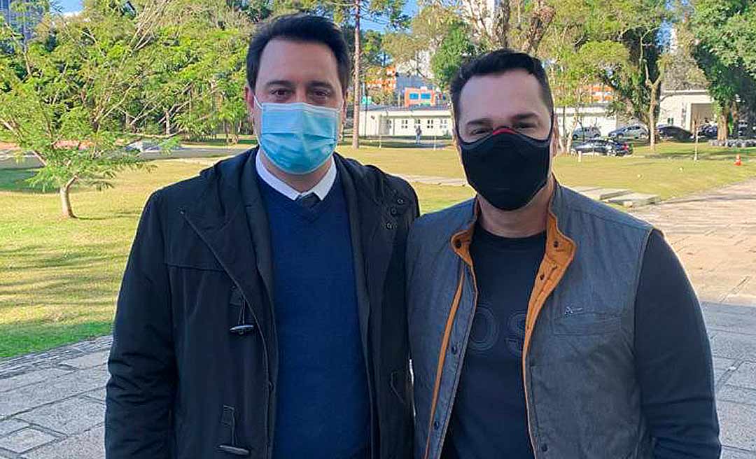 Ney Amorim é recebido pelo governador do Paraná Ratinho Junior, no Palácio Iguaçu