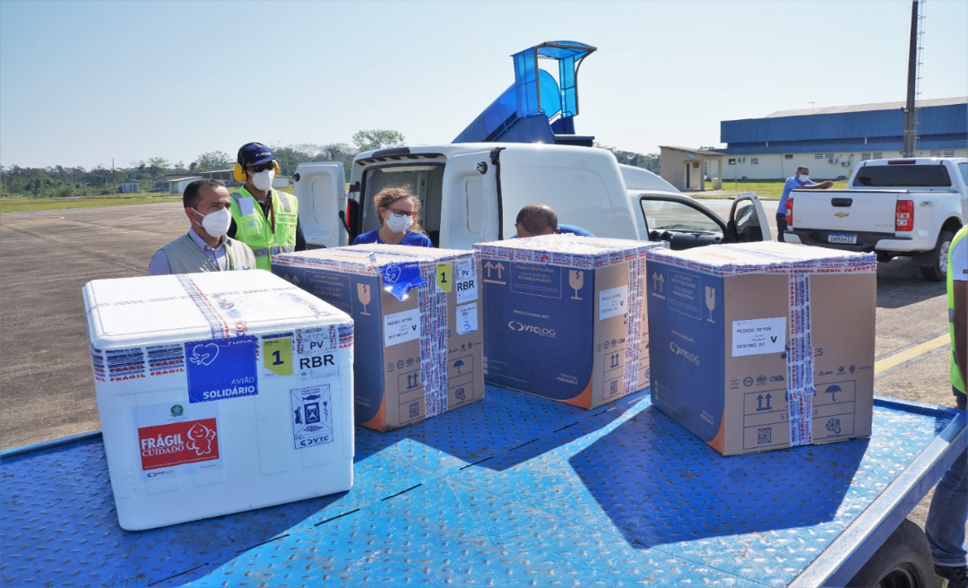 Acre recebe mais 27,6 mil doses da Pfizer e Coronavac