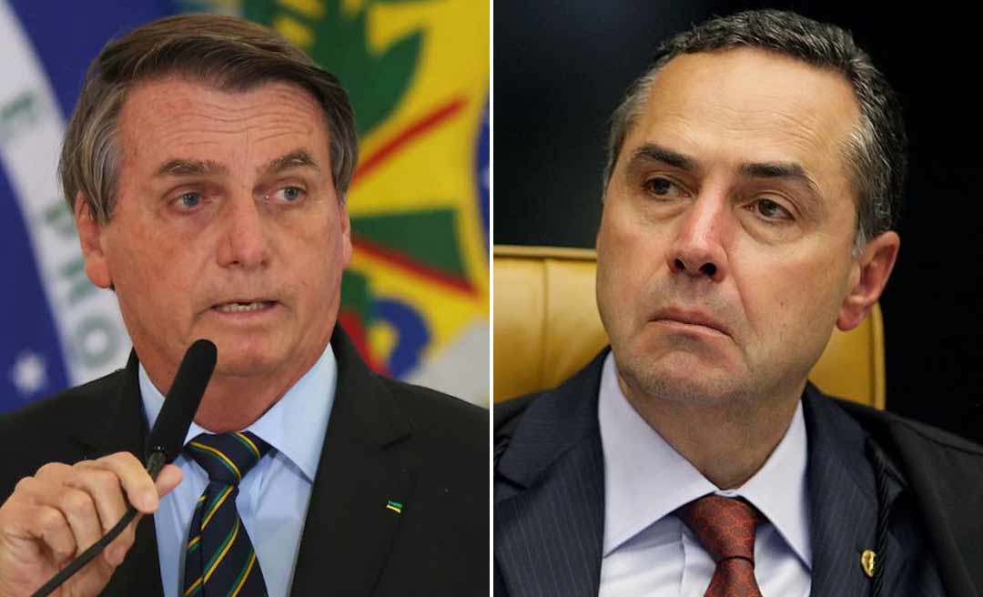 Bolsonaro questiona presidente do TSE por causa do voto impresso: "só ele tá certo?"
