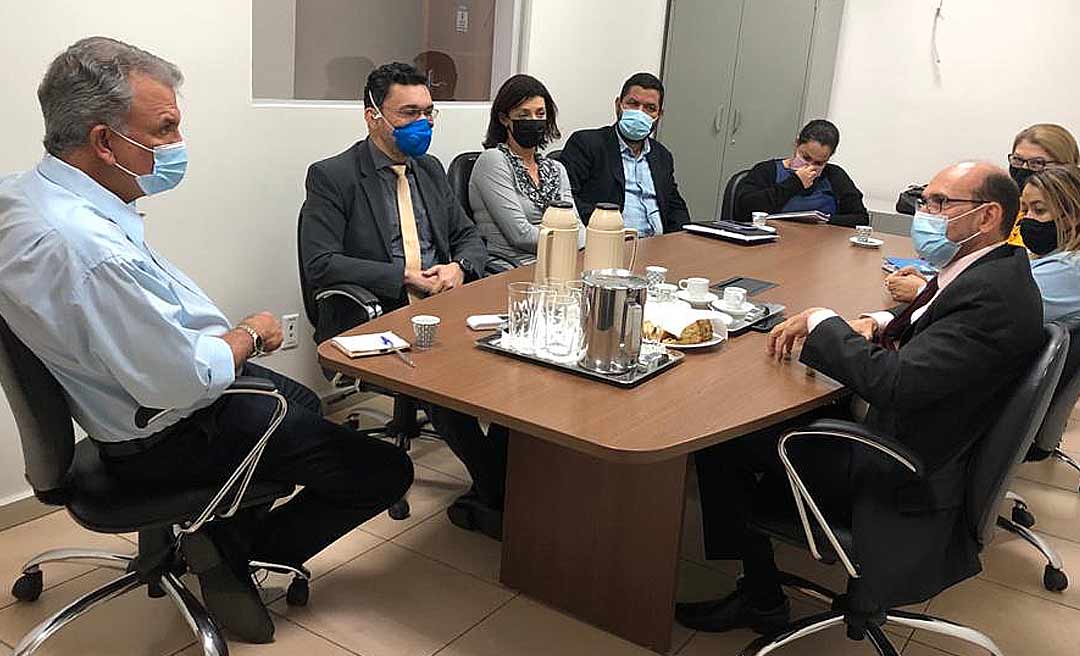 Promotores tratam com Petecão sobre programa de proteção a crianças e adolescentes ameaçados