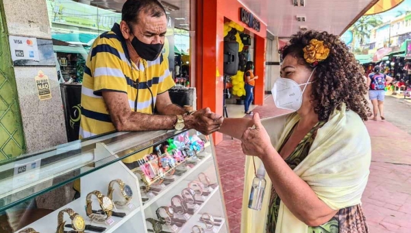 Perpétua integra Frente Parlamentar de Apoio aos Trabalhadores Informais, Camelôs e Ambulantes