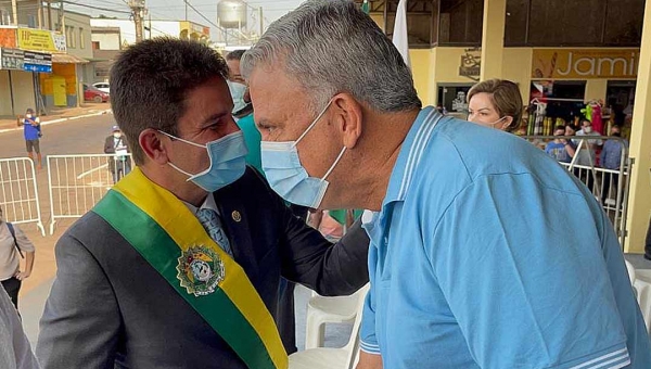 Com a presença de Gladson, Bocalom e Petecão, Seis de Agosto comemora aniversário