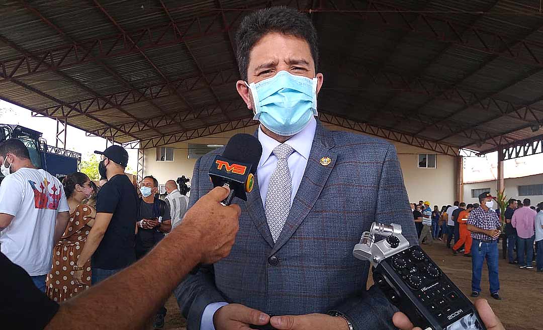 Nos 58 anos do Deracre, Gladson fala em construir ponte ligando o Bairro Quinze ao Aeroporto Velho