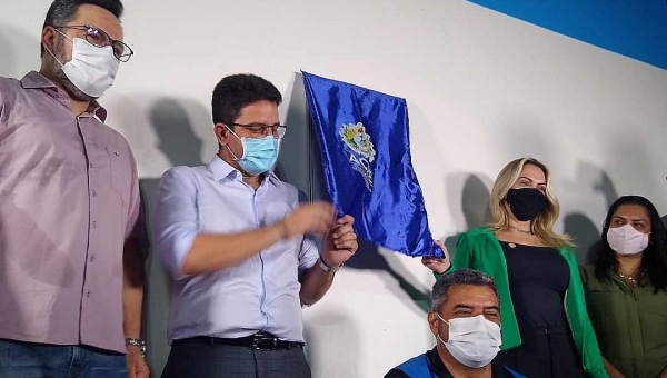 Gladson Cameli entrega subestação da ETA II reconstruída