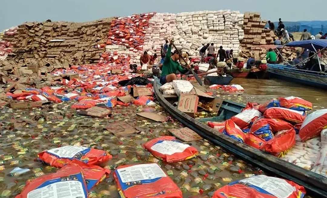 Balsa com alimentos vira no rio Madeira em Porto Velho; veja o vídeo