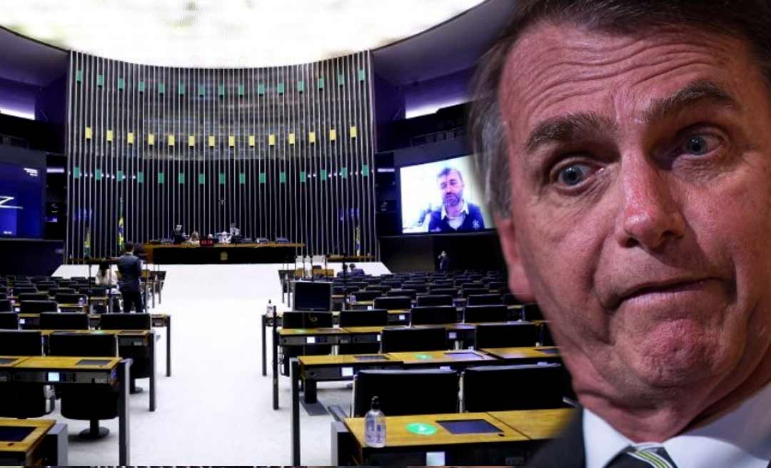 Em derrota para Bolsonaro, Câmara rejeita e arquiva PEC do voto impresso