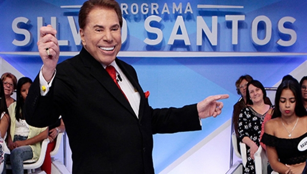 Silvio Santos, de 90 anos, é internado com Covid em SP