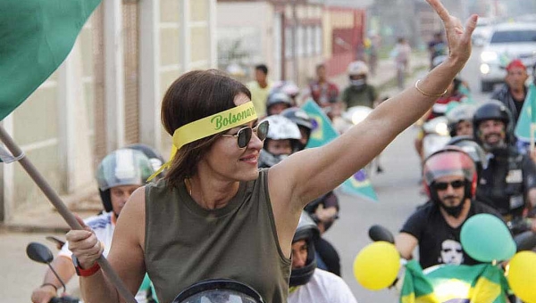 Após ser nocauteado por Jéssica, Bittar reage e diz que Márcia está recebendo o carinho de quem acredita no Brasil