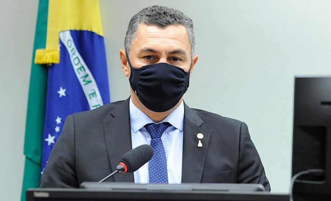 Na Comissão de Minas e Energia, Jesus Sérgio debate acionamento das termelétricas durante a pandemia