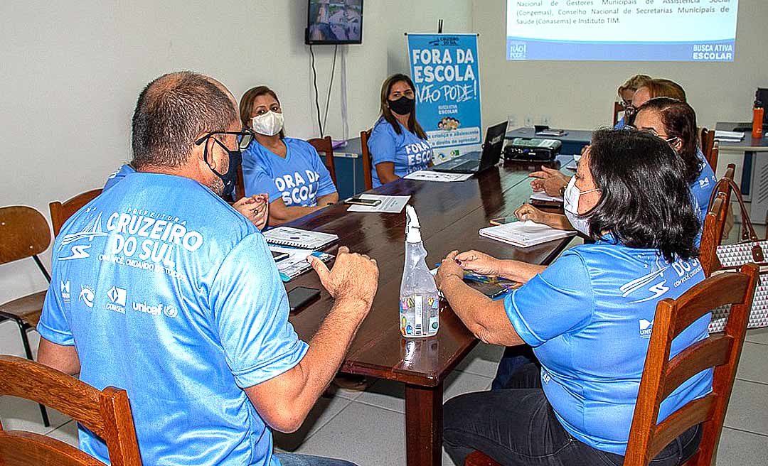 Prefeitura de Cruzeiro do Sul fortalece Comitê de busca ativa por crianças que estão fora da escola