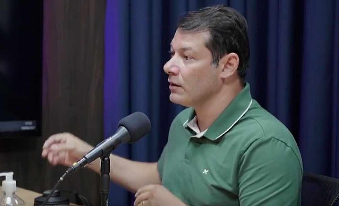 No Papo Informal, Duarte polemiza e diz que Gladson “pisa na cabeça dos seus aliados”