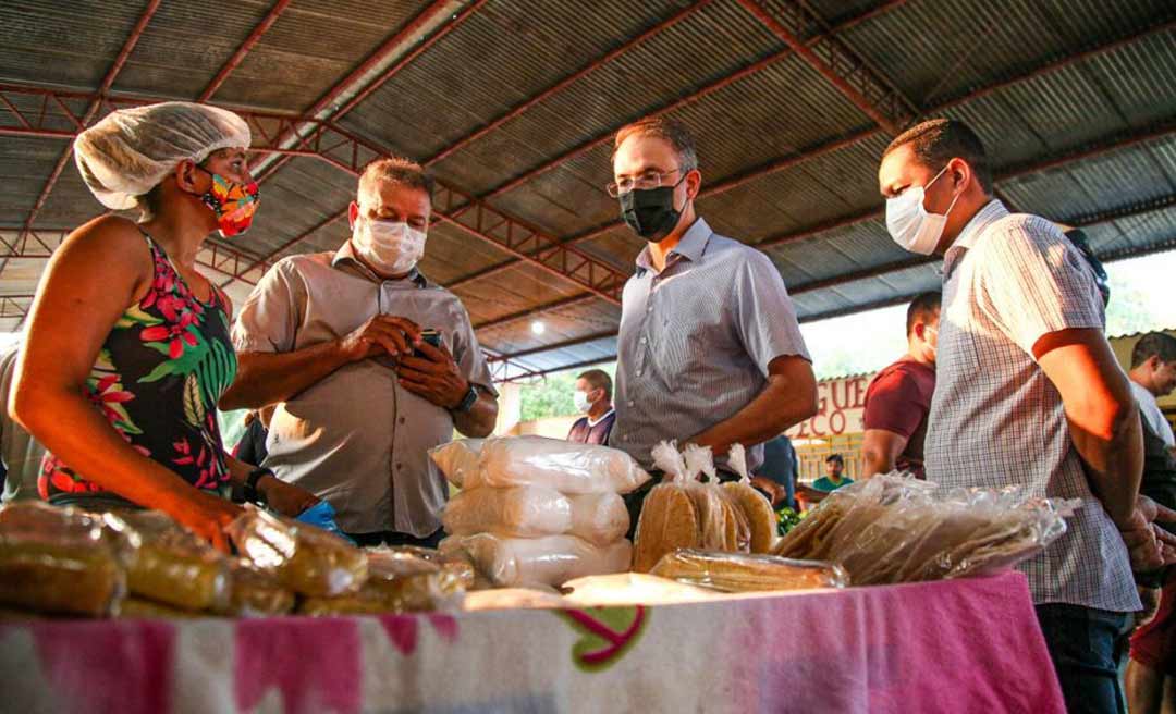 Em Mâncio Lima, Leo de Brito anuncia a destinação de R$ 5 milhões para investimentos em saúde, infraestutura e apoio a produção