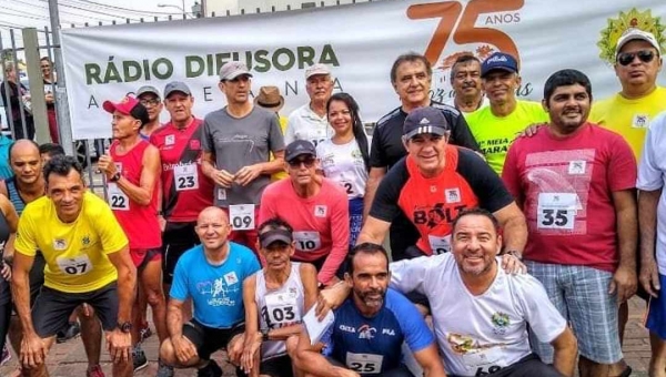 Deputado José Bestene homenageia os 77 anos da Rádio Difusora Acreana