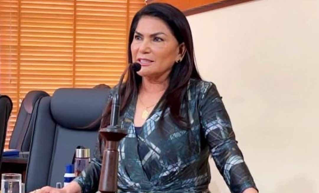 Deputada Antonia Sales faz homenagem no centenário da chega de Frei Egídio