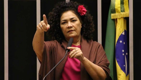 Perpétua é a única deputada do Acre entre os mais influentes do Congresso, aponta pesquisa