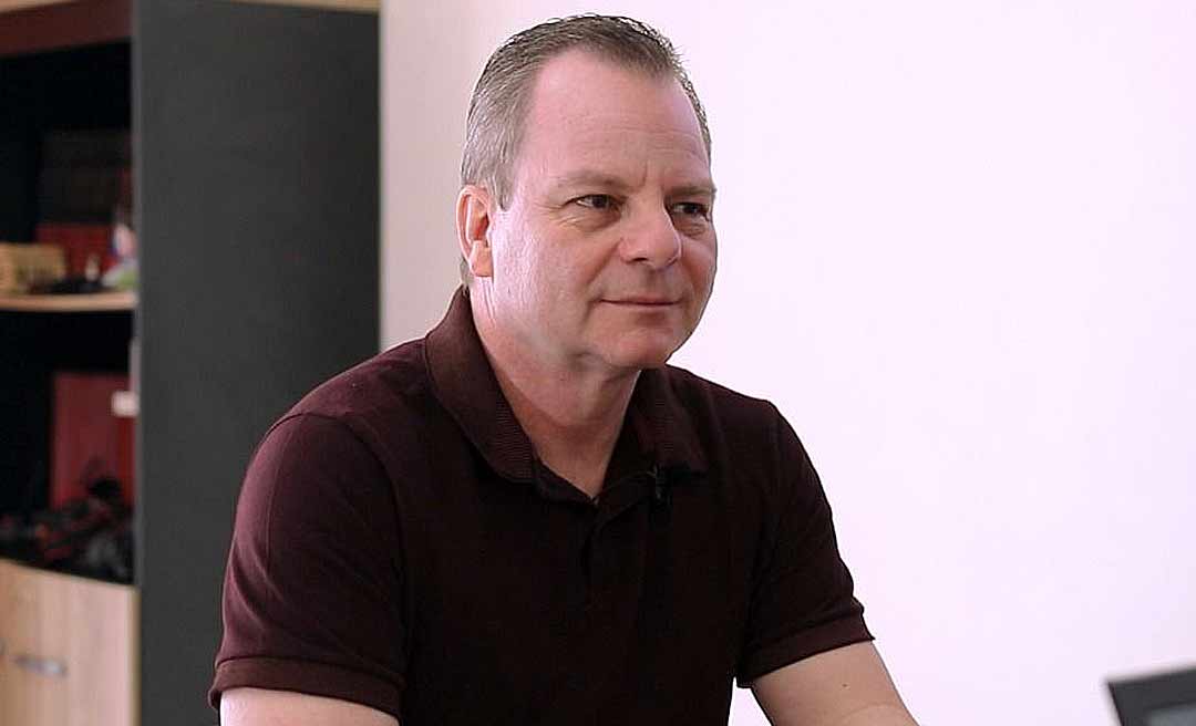 Longo faz indicação para restabelecer concorrência entre empresas de ônibus que transportam passageiros para Cruzeiro do Sul