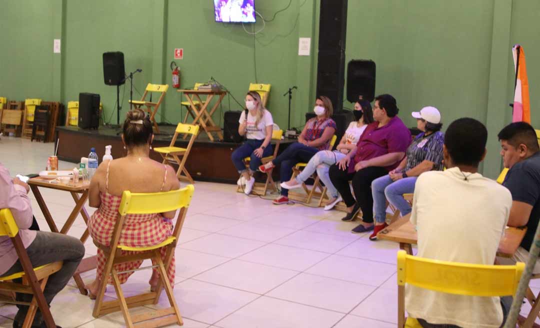 CAV realiza ação para lembrar Dia Nacional da Visibilidade Lésbica