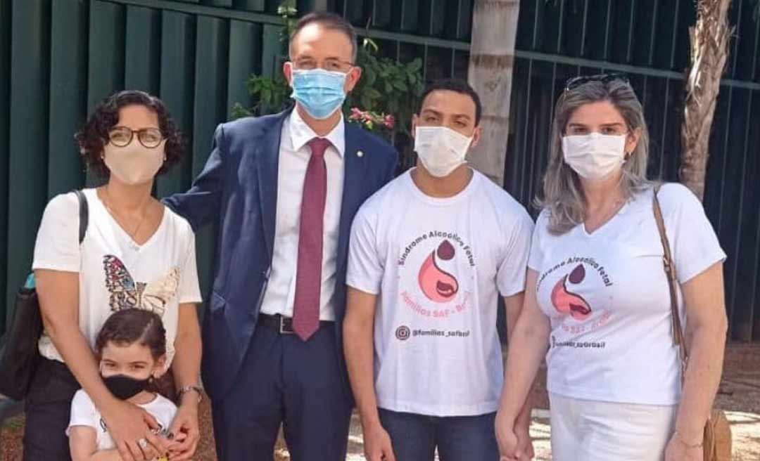 Leo de Brito apresenta projeto para que seja instituído Dia Nacional de Conscientização sobre a Síndrome Alcoólica Fetal