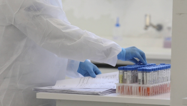 Ipea aponta que Acre e mais 7 estados deixaram as universidades de fora do combate à covid