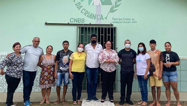 Vanda Milani garante apoio a programas sociais de Mâncio Lima