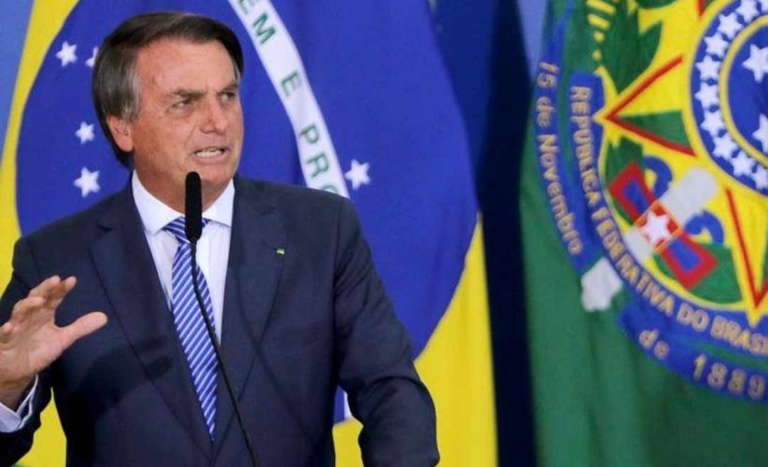Para impulsionar popularidade, Bolsonaro lança série de benefícios; veja a lista