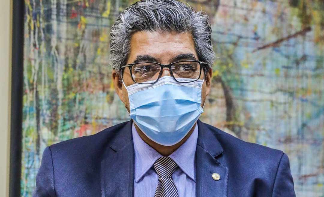 A pedido de Edvaldo, Galpão Cultural de Tarauacá recebe o nome do cantor Giovanni Accioly; matéria foi aprovada na CCJ