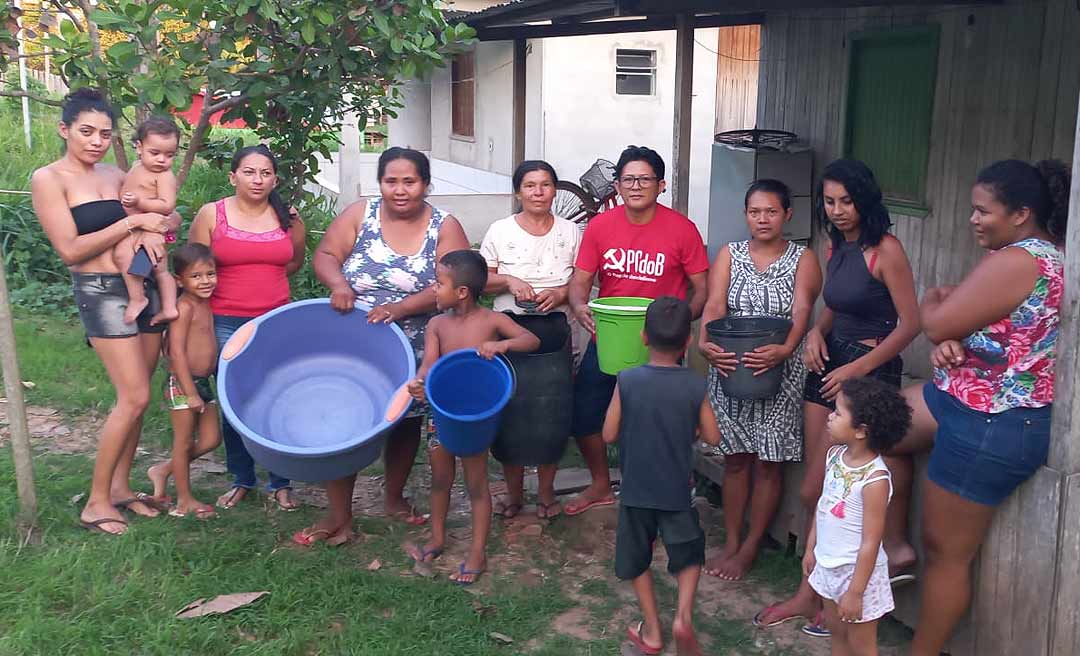 Moradores do bairro Rodoviária, em Tarauacá, reclamam da falta de água e presidente faz apelo