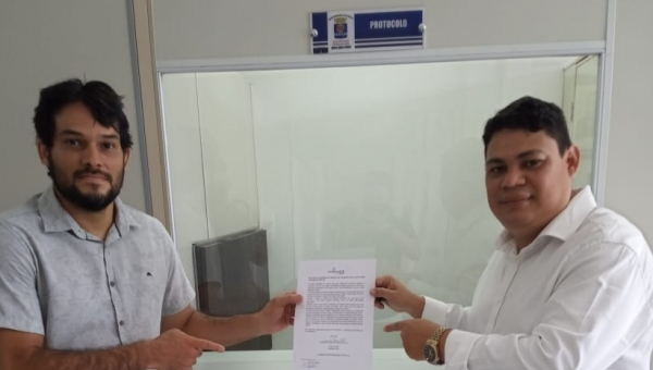 Cidadania protocola nota de repúdio na Câmara contra pagamentos de diárias e viagens de vereadores e vai pedir investigação ao MPE