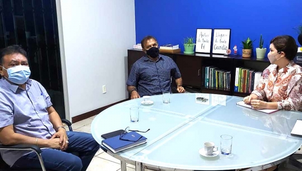 Deputado estadual José Bestene visita secretária estadual de Educação Socorro Neri