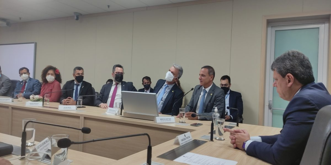 Gladson Cameli e bancada federal do Acre se unem em Brasília pela recuperação da BR-364