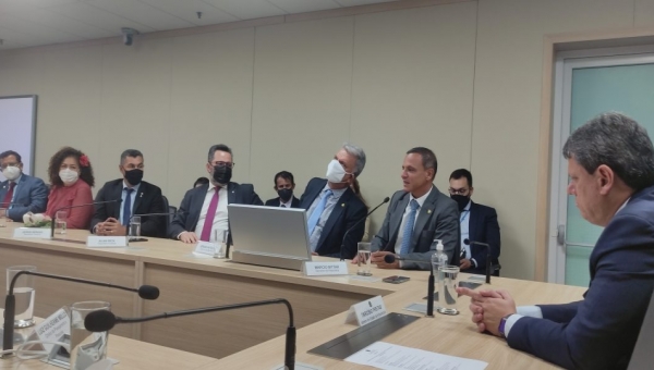 Gladson Cameli e bancada federal do Acre se unem em Brasília pela recuperação da BR-364