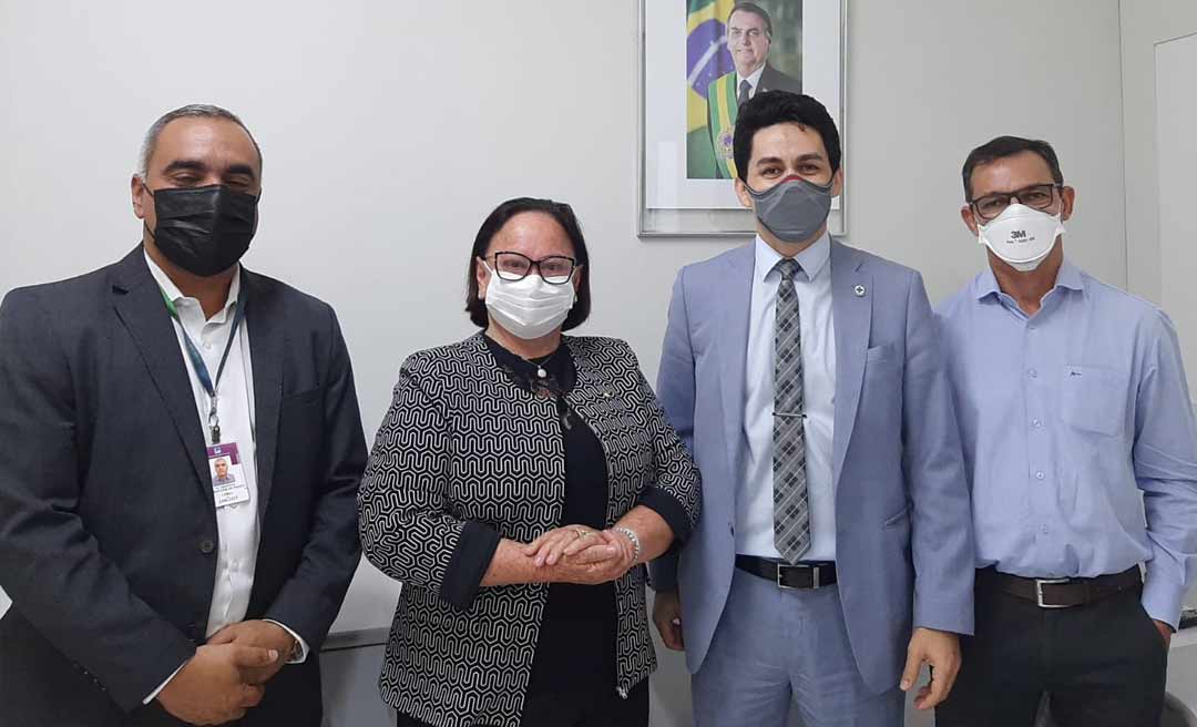 Vanda Milani pretende viabilizar tratamento hiperbárico na rede pública 