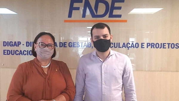 No FNDE, Vanda Milani garante ônibus escolares e escola para municípios acreanos