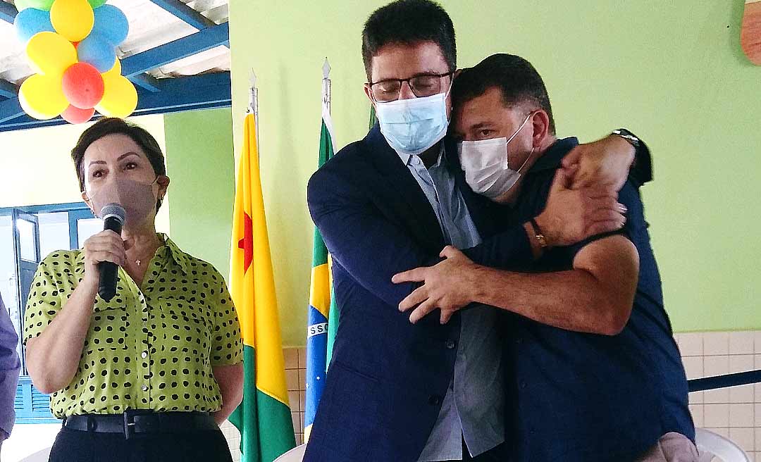 "Eu só quero ser governador de novo se eu tiver Deus e o povo", diz Gladson ao pedir debate eleitoral só em 2022