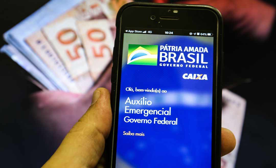 Governo notifica 627 mil pessoas a devolver auxílio emergencial recebido de forma ilegal
