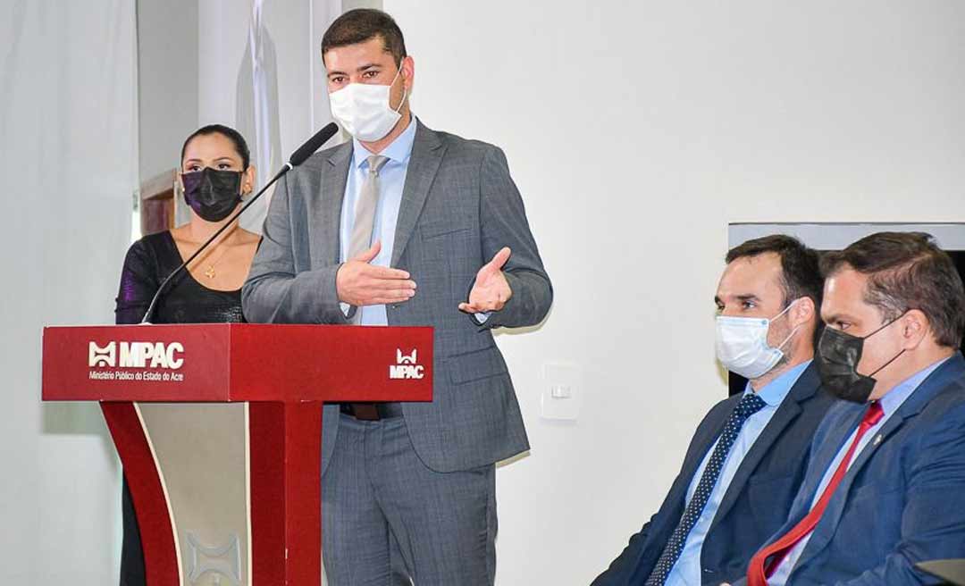 Presidente da ALEAC participa da premiação do 3º prêmio de Gestão do Ministério Público