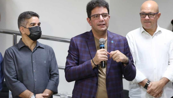 Gladson Cameli participa de abertura do Encontro de Núcleos de Indústrias do Setor Moveleiro